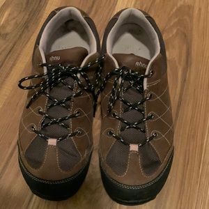Ahnu hiking shoes size 10